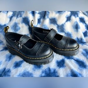 too big and it’s a big process to send them back, so I just want to sell them.